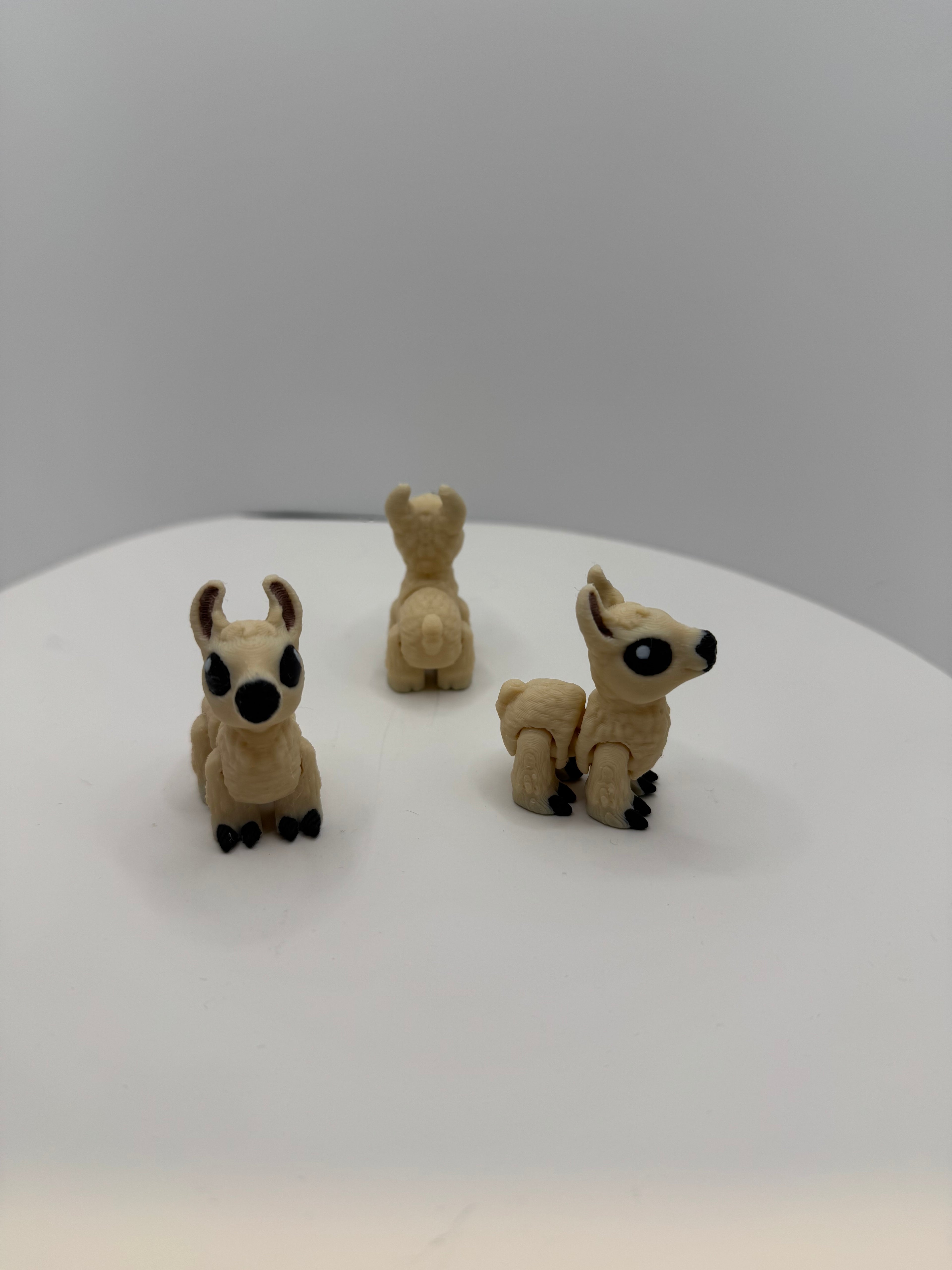 Llama - 3D Printed Hatchipal Collectible Mini Animal