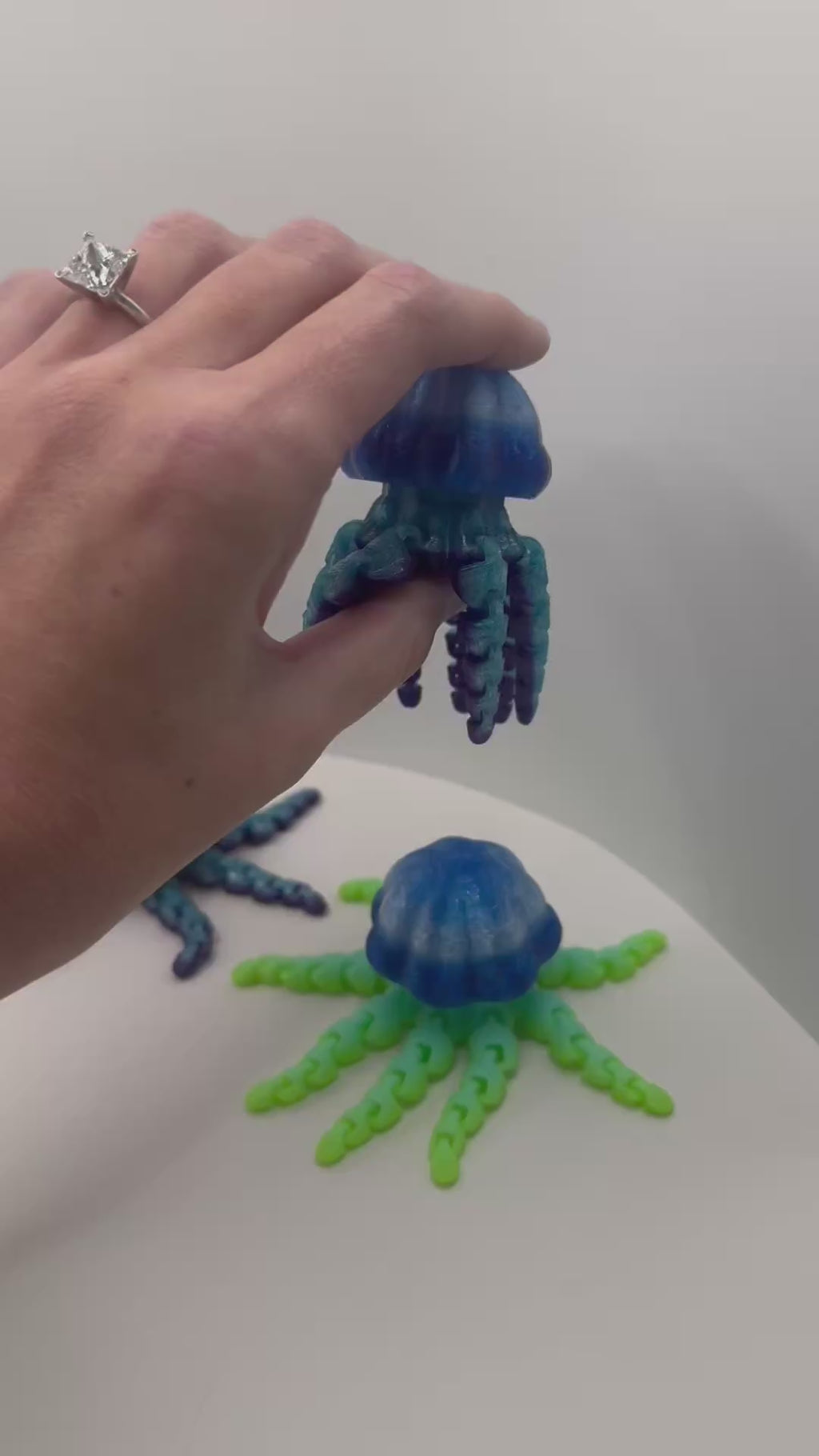 Articulated Jellyfish Fidget Clicker